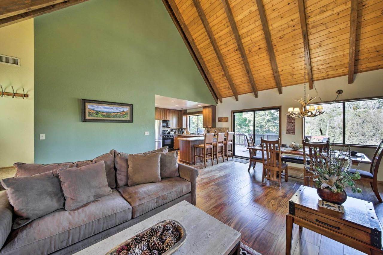 Spacious Lake Arrowhead Home With 2 Decks And Views Eksteriør billede
