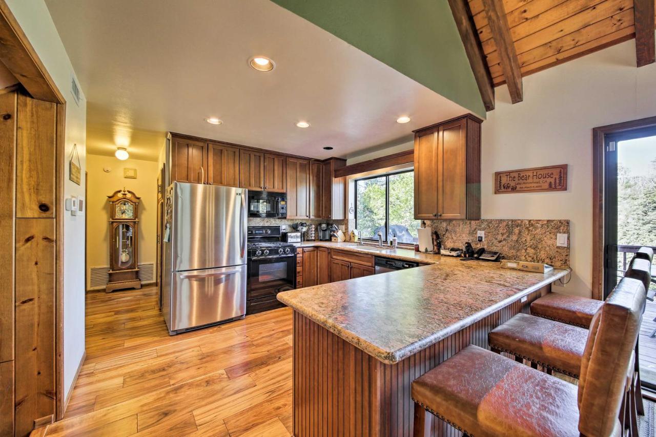 Spacious Lake Arrowhead Home With 2 Decks And Views Eksteriør billede